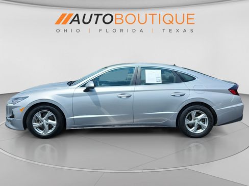 Used 2023 Hyundai Sonata SE FWD image 2