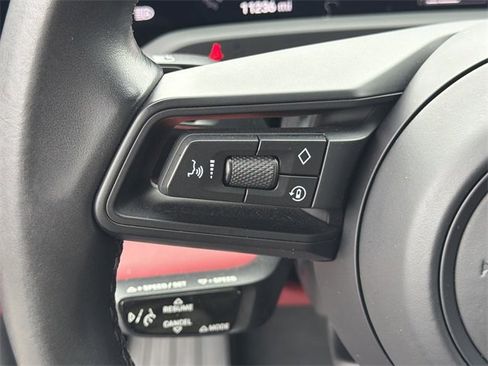 Used 2023 Porsche Taycan image 23