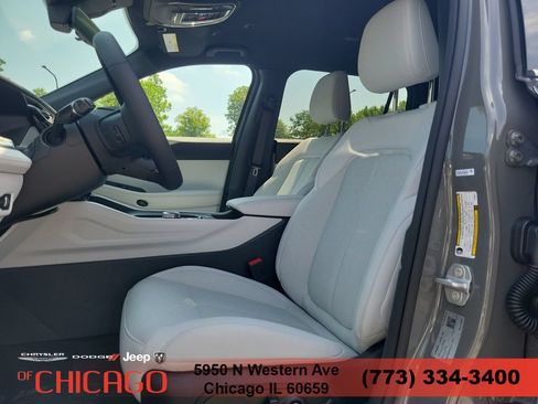 New 2026 Jeep Cherokee Laredo AWD/4WD image 21