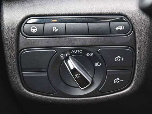 Used 2023 INFINITI QX50 Luxe AWD/4WD image 23