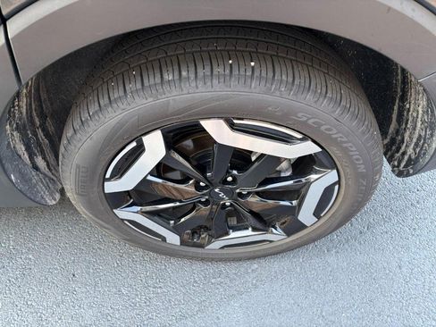 Used 2024 Kia Telluride S w/ S Sunroof Package AWD/4WD image 8