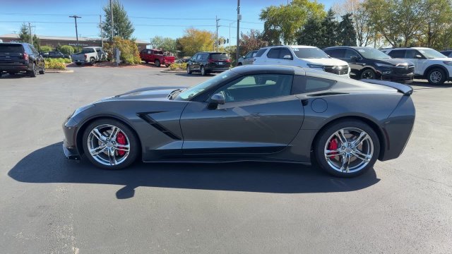 Used 2017 Chevrolet Corvette Stingray Coupe w/ Battery Protection Package RWD image 3
