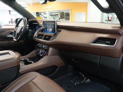 Used 2022 Chevrolet Tahoe High Country AWD/4WD image 42