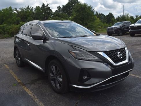 Used 2022 Nissan Murano Platinum w/ Cargo Package FWD image 3