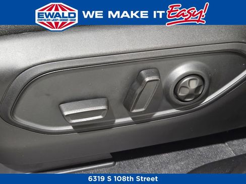 New 2025 Jeep Grand Cherokee Limited w/ Luxury Tech Group II image 27