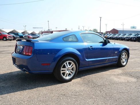 Used 2006 Ford Mustang GT RWD image 6