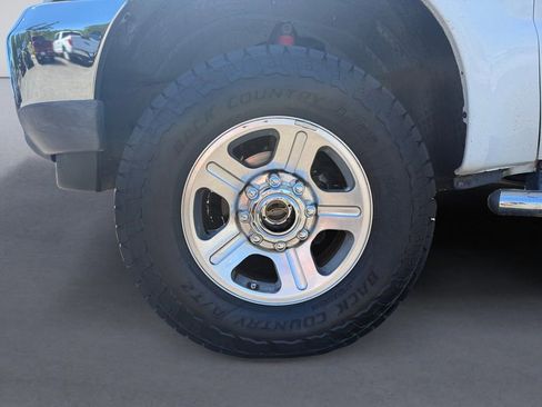 Used 2003 Ford F250 XLT AWD/4WD image 10