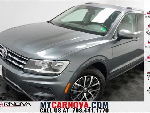 Used 2019 Volkswagen Tiguan SE image 1