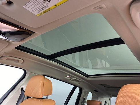 Used 2026 BMW X7 xDrive40i w/ Premium Package image 19