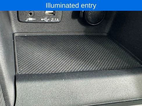 Used 2024 Subaru Forester Premium image 29