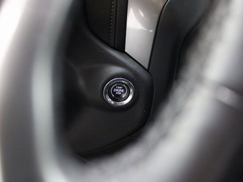 Used 2020 Chevrolet Silverado 1500 LT w/ All-Star Edition image 27