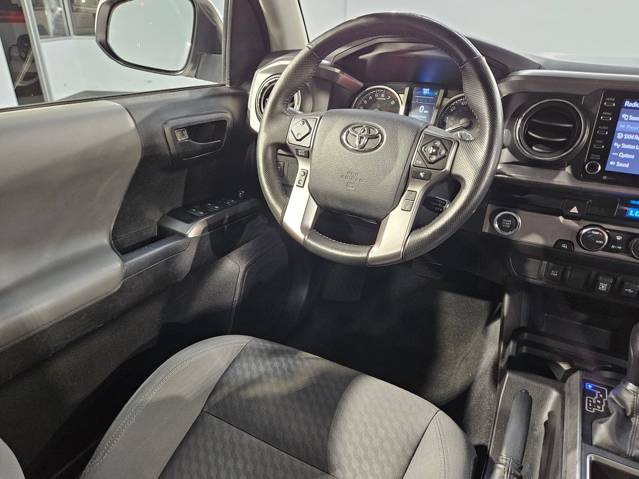 Used 2023 Toyota Tacoma SR5 RWD image 9