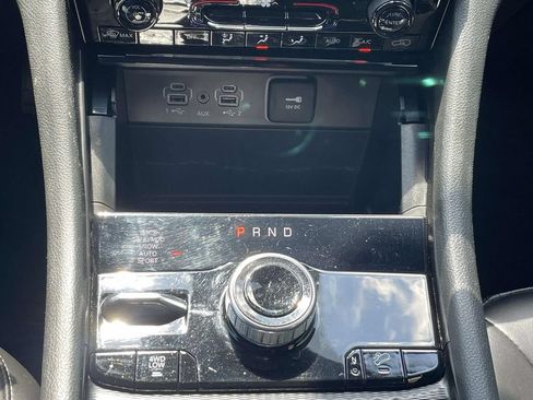 Used 2024 Jeep Grand Cherokee Limited 4xe AWD/4WD image 31