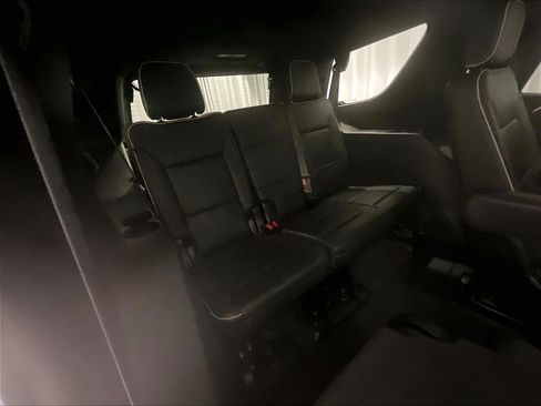 Used 2022 Chevrolet Tahoe Premier AWD/4WD image 17