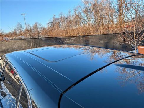 Certified 2023 Lincoln Nautilus Reserve w/ Equipment Group 201A image 24