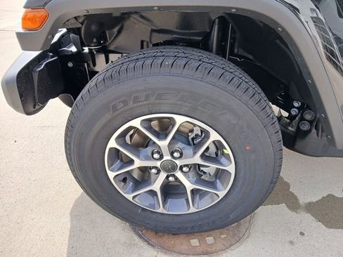 New 2026 Jeep Gladiator Sport image 28