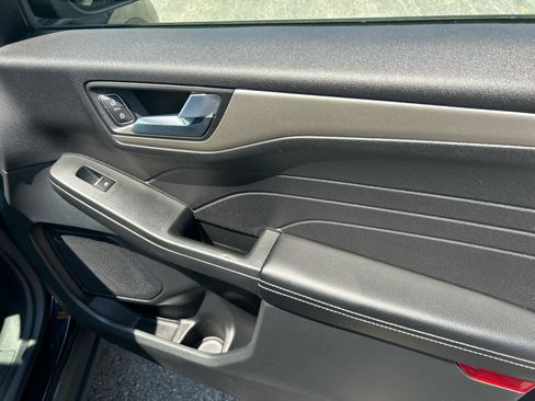 Used 2021 Ford Escape SEL image 26