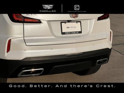 Certified 2024 Cadillac XT4 Premium Luxury FWD image 9