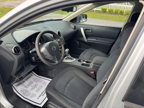 Used 2015 Nissan Rogue S FWD image 10