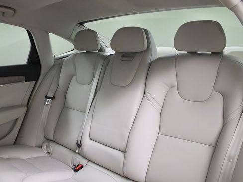 Certified 2023 Volvo S90 B6 Plus w/ Protection Package Premier AWD/4WD image 25