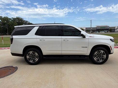 Used 2025 Chevrolet Tahoe Z71 w/ Z71 Off-Road Package AWD/4WD image 7