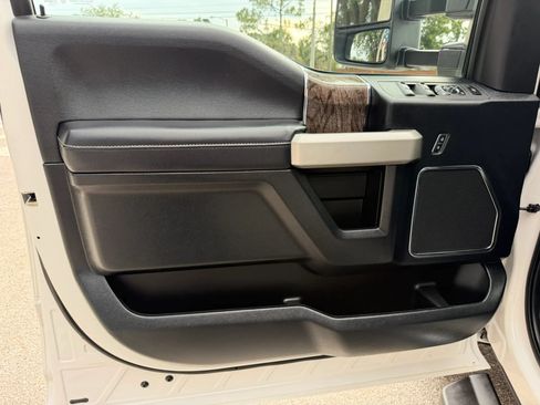 Used 2017 Ford F350 Lariat w/ Tow Technology Bundle AWD/4WD image 44