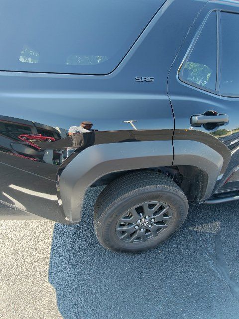 Used 2025 Toyota 4Runner SR5 AWD/4WD image 15