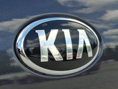 Used 2019 Kia Sorento FWD V6 image 29