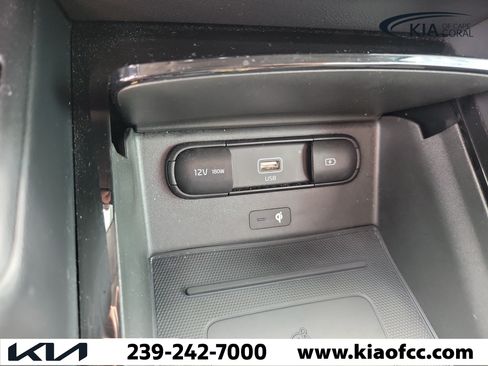 Certified 2022 Kia Telluride S FWD image 28