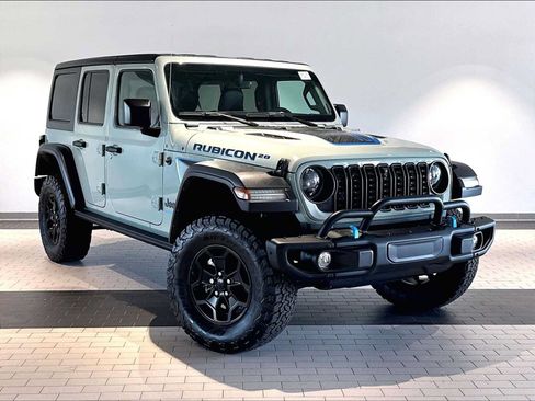 Used 2023 Jeep Wrangler Unlimited Rubicon 4xe AWD/4WD image 11