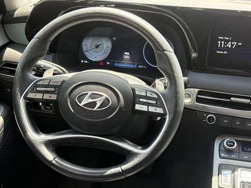 Used 2024 Hyundai Palisade SEL w/ Premium Package FWD image 12
