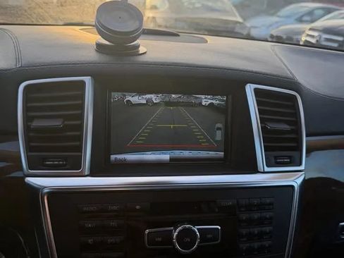 Used 2013 Mercedes-Benz GL 450 4MATIC image 12