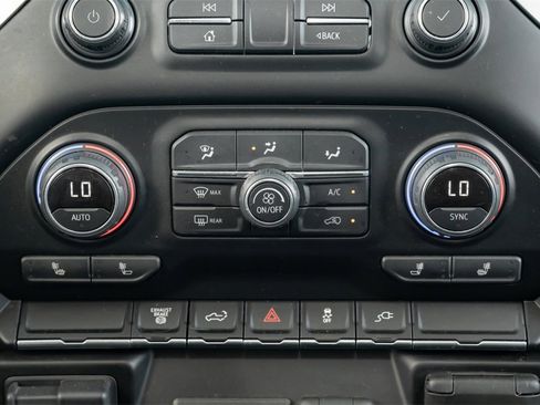 Used 2021 Chevrolet Silverado 2500 LTZ image 37