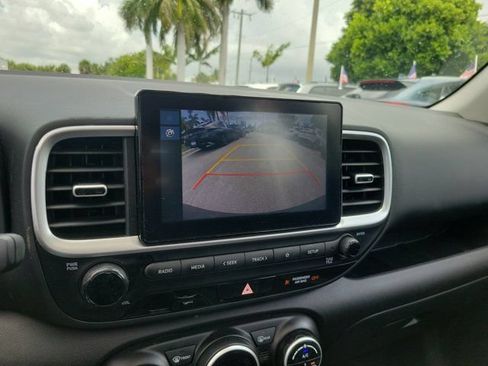 Certified 2023 Hyundai Venue SEL FWD image 24