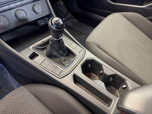 Used 2019 Volkswagen Jetta S w/ Driver Assistance Package FWD image 20