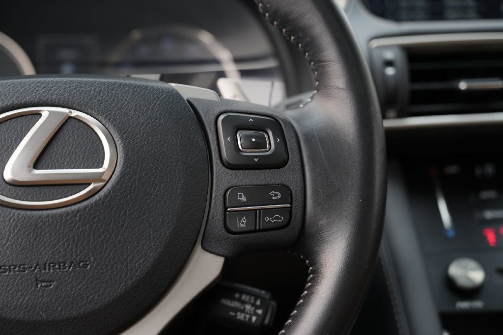 Used 2018 Lexus IS 300 AWD w/ Comfort Package image 43