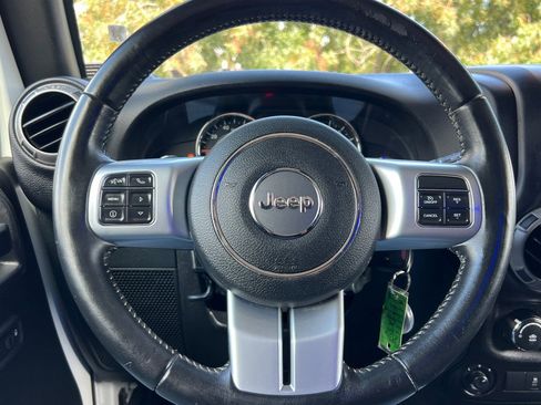Used 2017 Jeep Wrangler Unlimited Sport AWD/4WD image 21