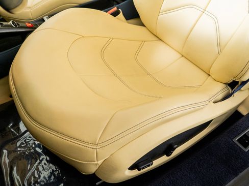 Used 2019 Ferrari 488 Spider image 31