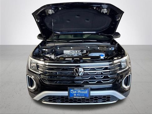 Certified 2025 Volkswagen Atlas Peak Edition SE AWD/4WD image 24