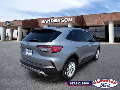 Certified 2022 Ford Escape SE w/ Convenience Package FWD image 3