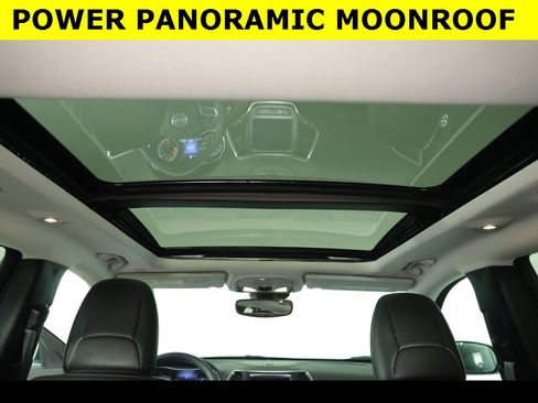 Used 2022 Jeep Cherokee Latitude Lux w/ Sun & Sound Group image 3