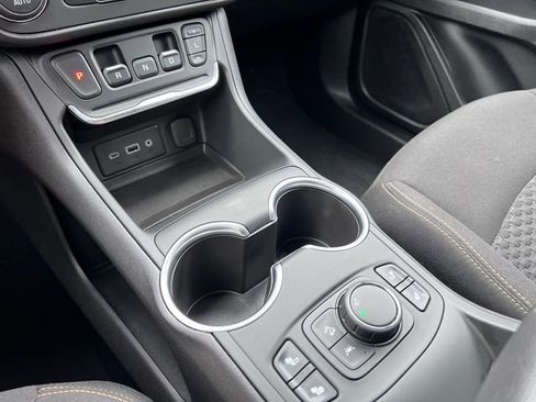 Used 2021 GMC Terrain SLE w/ Driver Convenience Package FWD image 22