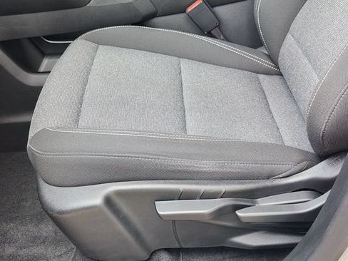 Used 2025 GMC Terrain Elevation w/ Technology Package II AWD/4WD image 25