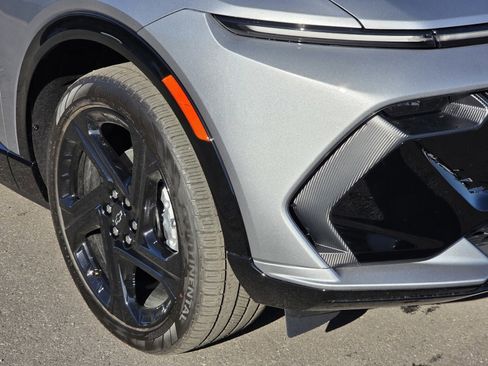 New 2026 Chevrolet Equinox EV RS image 10