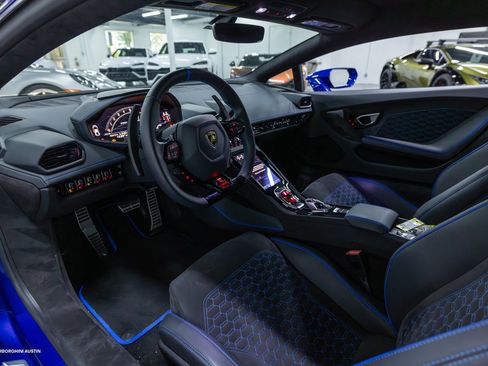 Used 2023 Lamborghini Huracan Tecnica image 25
