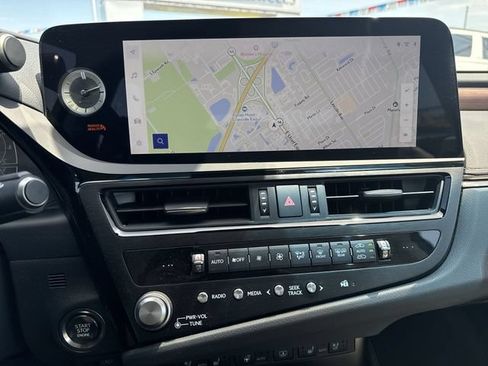 Used 2025 Lexus ES 350 Ultra Luxury w/ Accessory Package (Z1) FWD image 23