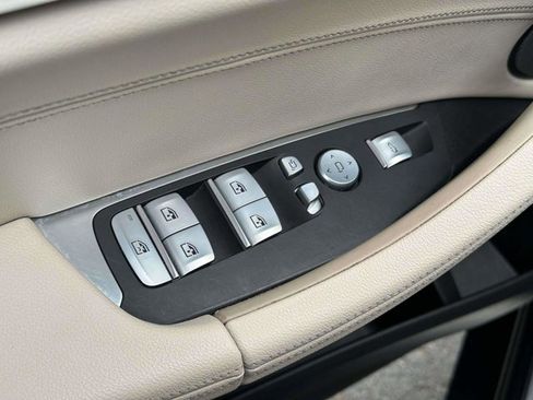 Used 2023 BMW X4 xDrive30i w/ M Sport Package image 17