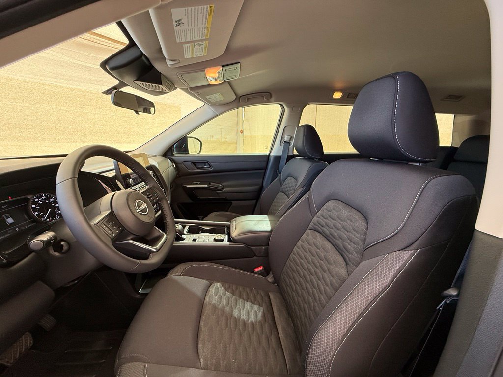 Used 2024 Nissan Pathfinder SV AWD/4WD image 15