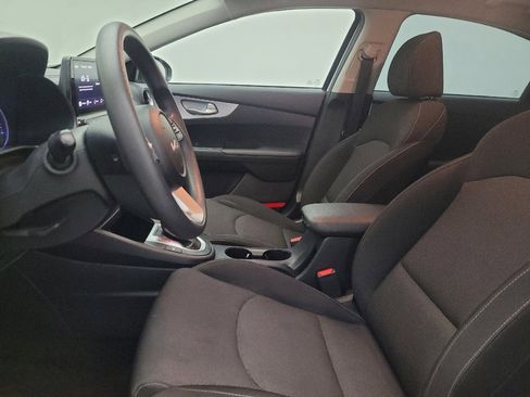 Used 2024 Kia Forte LX FWD image 17