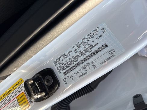 Used 2025 Ford F150 Raptor image 39